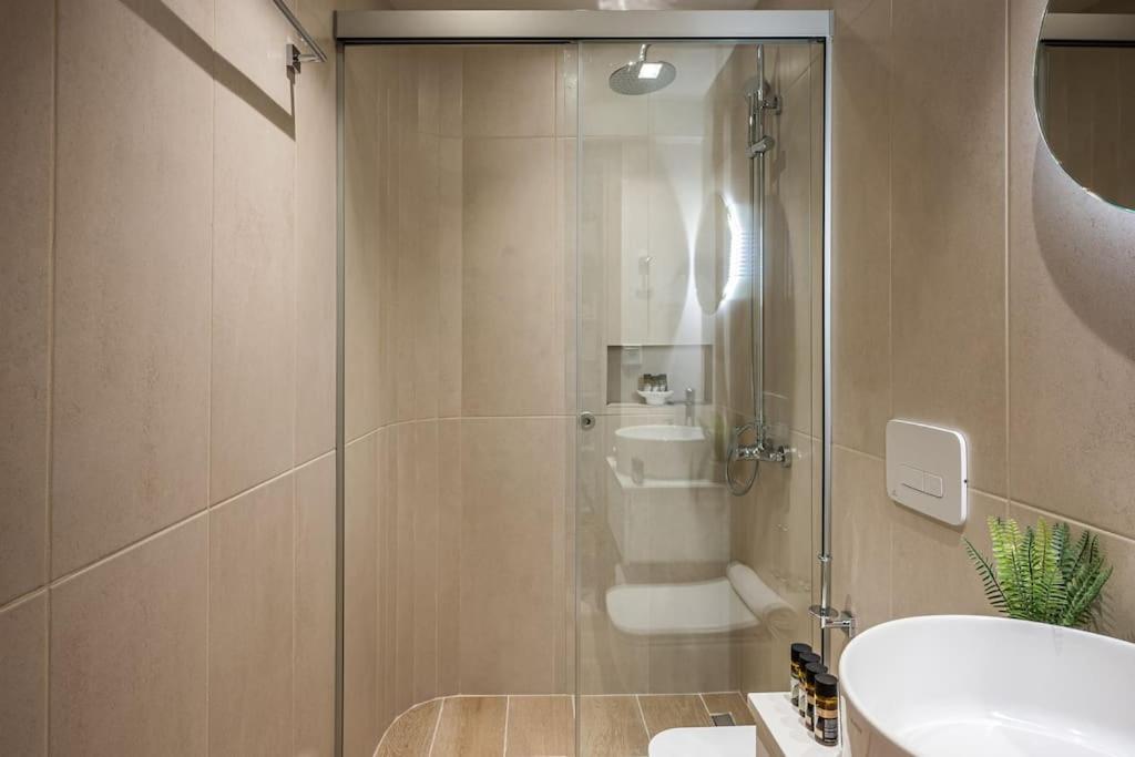 Amalia'S Luxury Apartment 2 Iraklion Buitenkant foto